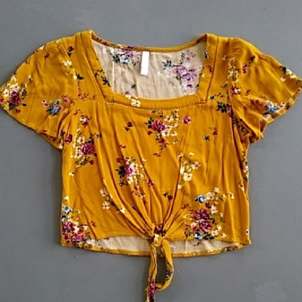 Target Xhilaration Mustard Floral Tie-Front Blouse